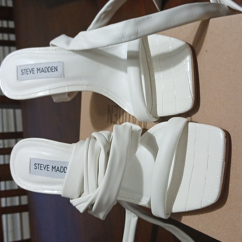 NWOT Steve Madden Wrap Heels - Picture 5 of 7